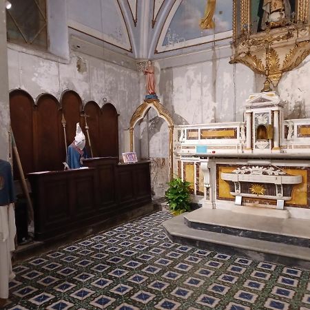Home In Love: Vicoletto Dei Presepi Naples Extérieur photo