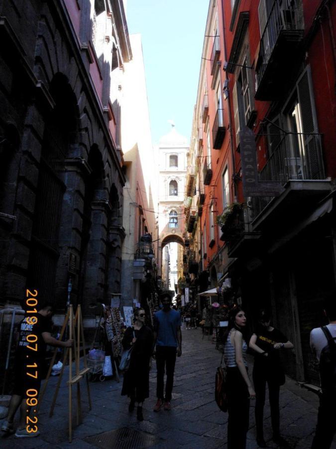 Home In Love: Vicoletto Dei Presepi Naples Extérieur photo